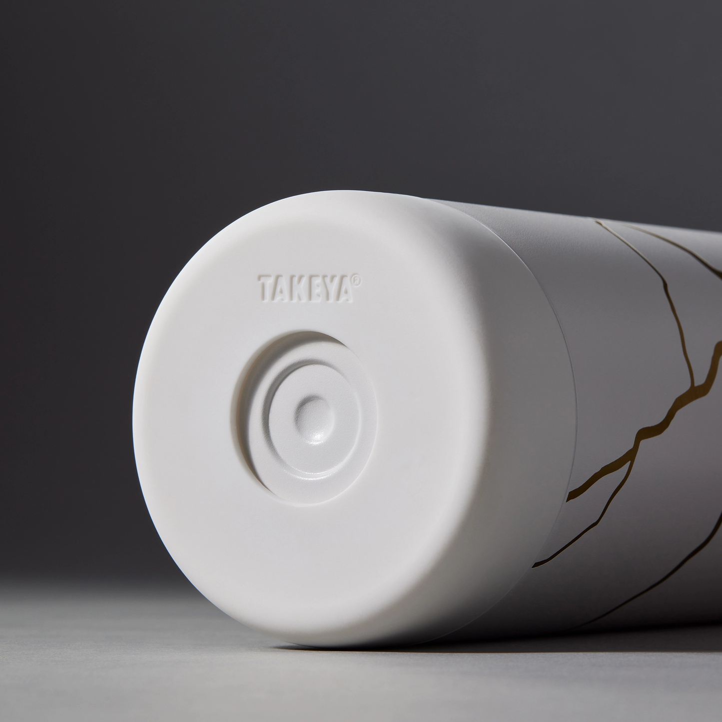 kintsugi-water-bottle-with-straw-lid-x3 51389-TK_HO25_Kintsugi_Takeya9255.png