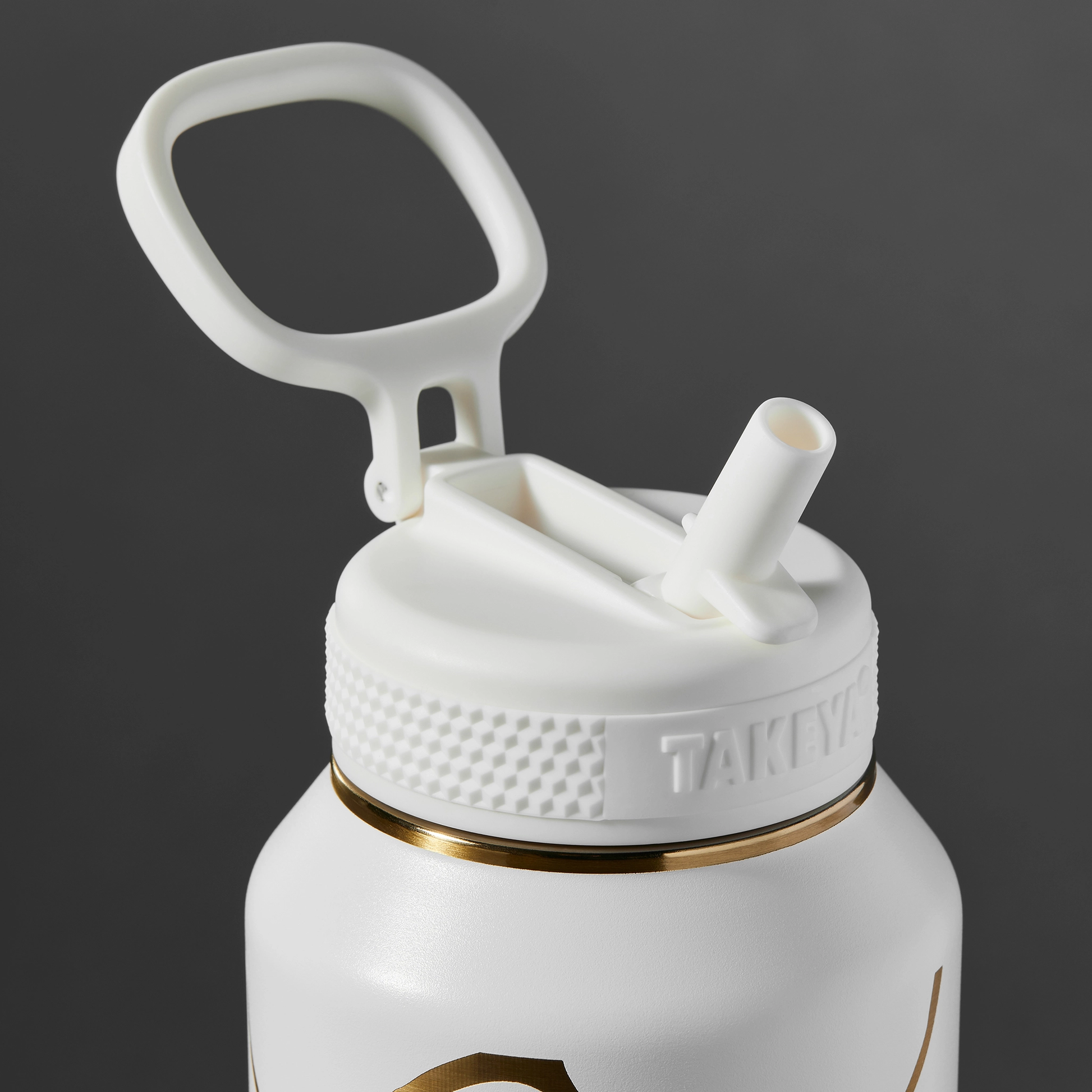 kintsugi-water-bottle-with-straw-lid-x3 51389-TK_HO25_Kintsugi_Takeya9271.png